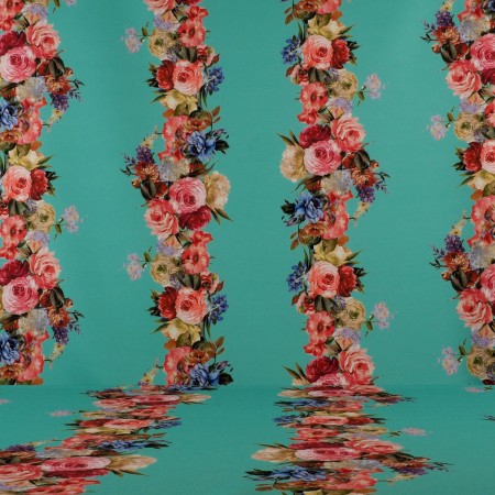 Guirnaldas flores fondo turquesa