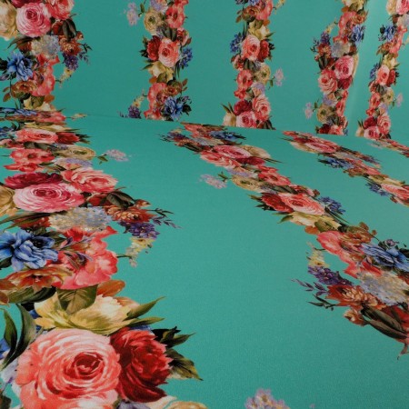 Guirnaldas flores fondo turquesa