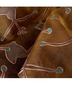 Organza de seda bordada
