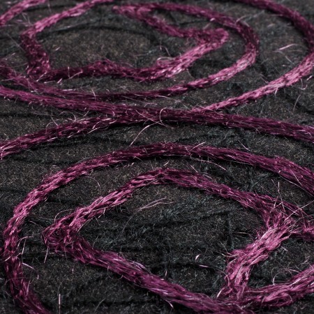 Paño bordado cadeneta malva