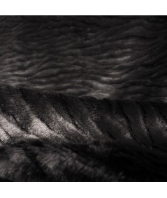 Pelo negro aguas
