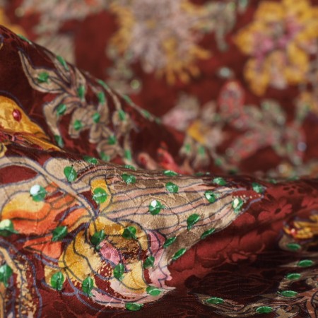 Jacquard bordado castaño