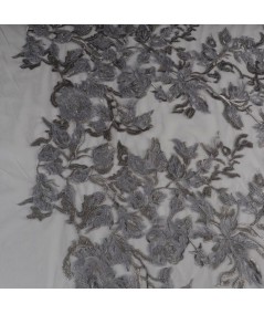 Tul bordado gris plata