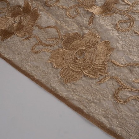 Tul bordado beige