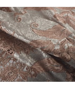 Guipur rosa palo con lentejuelas