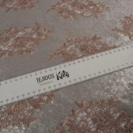 Guipur rosa palo con lentejuelas