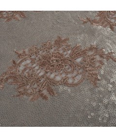 Guipur rosa palo con lentejuelas