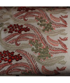 Tul bordado beige y coral