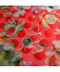 Fantasía roja devoré flores