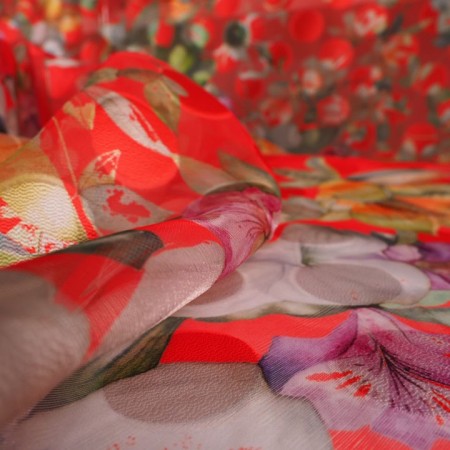 Fantasía roja devoré flores