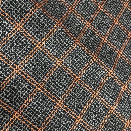 Chanel cuadros naranjas y grises