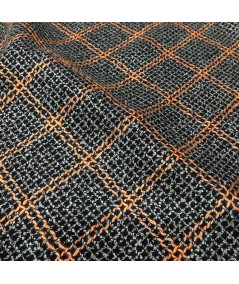 Chanel cuadros naranjas y grises