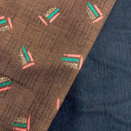 Jacquard  castaño estampado