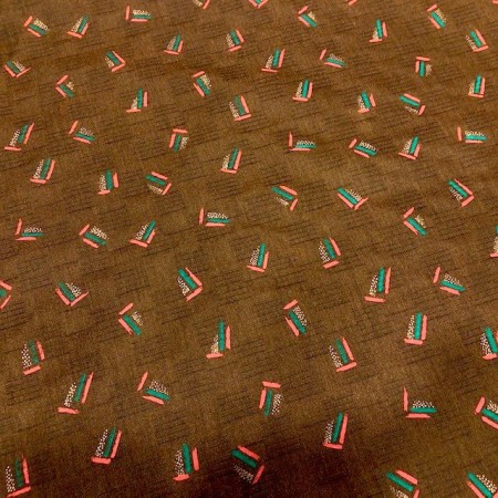 Jacquard  castaño estampado