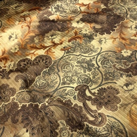 Pana estampada unreal