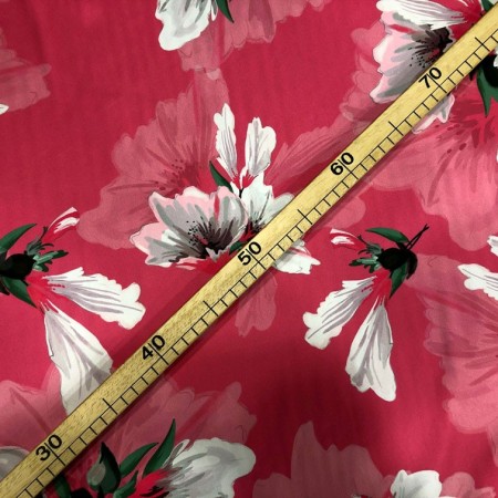 Satén flores fucsia