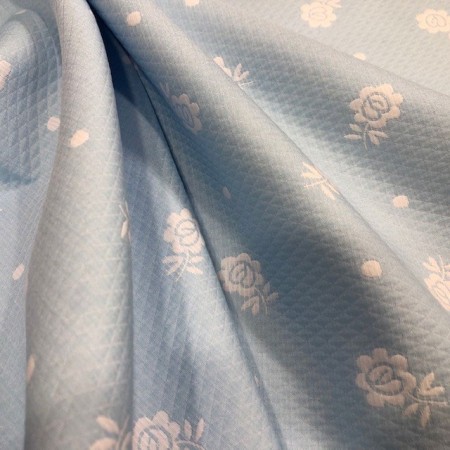 Jacquard  flores blancas