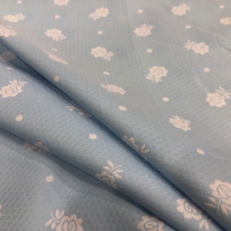 Jacquard  flores blancas