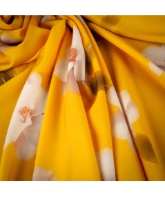 Magnolia fondo amarillo