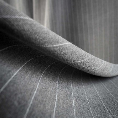 Raya Diplomática Gris Marengo Perfil Claro