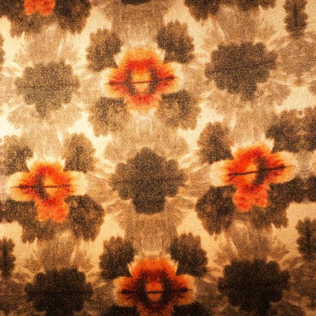 Tejido de Punto con Lurex Dorado – Brillo y Elegancia