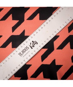 Crepé estampado pata de gallo coral y negro