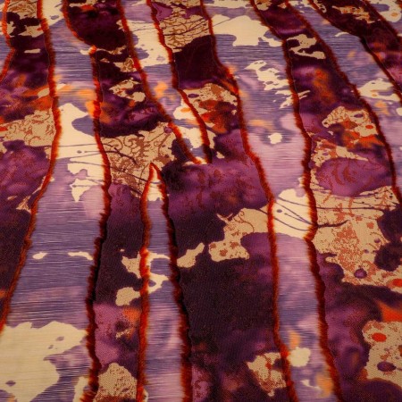 Jacquard Abstracto Fil Coupé Granate-Naranjas– Tejido Premium para Moda y Decoración
