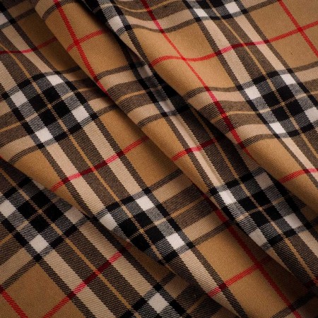 Cuadro Sastrero Clásico Beige, Negro y Rojo