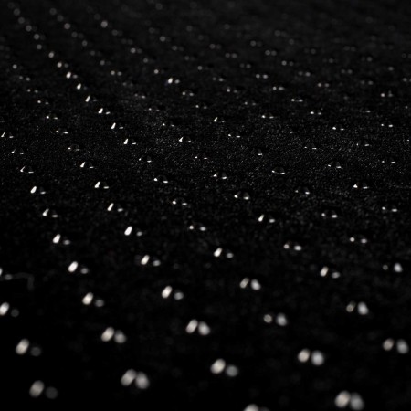 Terciopelo Negro con Pedrería