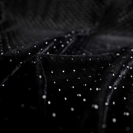 Terciopelo Negro con Pedrería