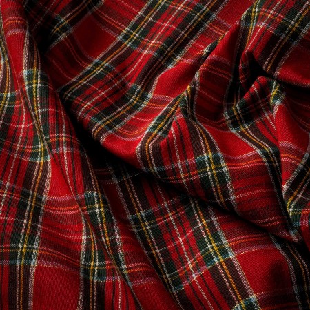 Tela de Manteleria  navideña clásica roja de cuadros escoceses