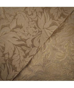 Jacquard de Fiesta Blanco Crema con Lurex Dorado – Elegancia Brillante