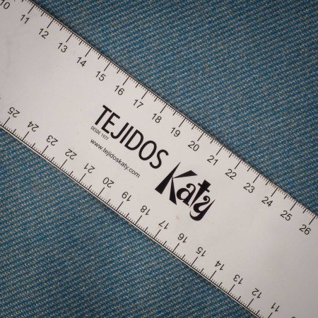 Fantasia Sastrera Azul Petróleo y Beige