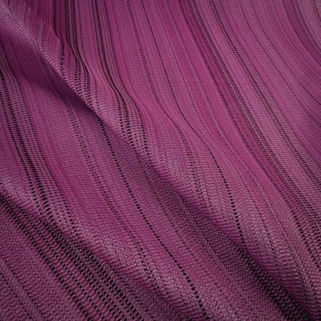 Dobby Raya Morada Elegante